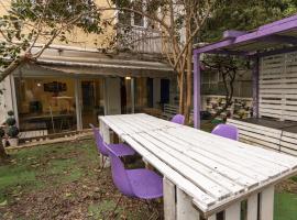 Hotel fotografie: 2 BR Large House with Garden in Moda