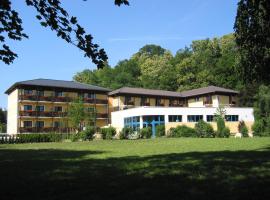 A picture of the hotel: Parkhotel zur Klause