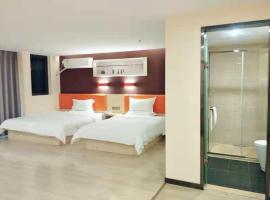 7Days Premium Guiyang North Station, hotel v destinaci Kuej-jang