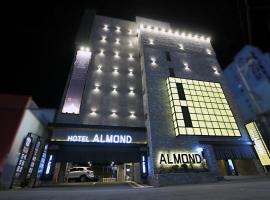 Fotos de Hotel: Masan Almond Hotel