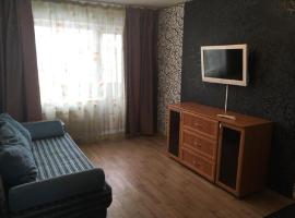 Hotel Photo: Двухкомнатная квартира на Сургуладзе 13