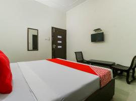 Hotel Photo: OYO 70929 Acc Guest House Only For Families