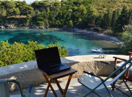酒店照片: Agios Petros By the Sea