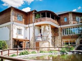 Hotel Orlinoye Gnezdo, khách sạn ở Subottsi