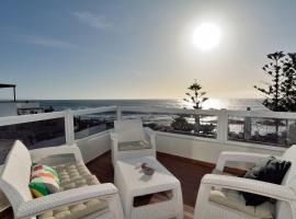 Hotel fotoğraf: Top Sea Views in El Golfo Prime location By PVL