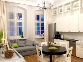 Hotel fotoğraf: Exclusive Old Town Apartment by Renters