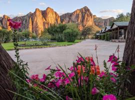 Saguaro Lake Ranch, hotel en Fountain Hills