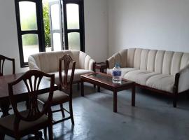 Gambaran Hotel: Airy quiet hideout for the weary amidst the bustle