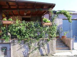 Hotel Foto: Semi-detached house Castelmola - ISI01102j-LYA