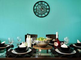 Tedy's Townhouse-Margarita Gardens, hotel v destinaci Paphos City