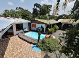 Cabinas Cahuita, hotel in Cahuita