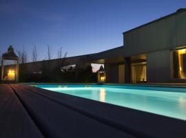 酒店照片: Pavi Apts Ljubljana - Private Rooftop Swimming pool