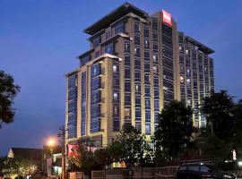 A picture of the hotel: Hotel Ibis Semarang Simpang Lima