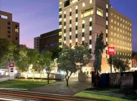 ibis Pune Viman Nagar - An Accor Brand, hotel in Pune