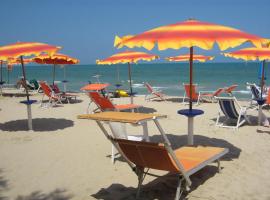 Victoria mobilehome in Village Residence Juliamare, hotel v destinaci Giulianova