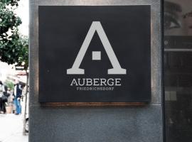 A picture of the hotel: Auberge-Living
