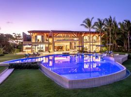 Hotel foto: Hermosa villa con piscina privada, vista al mar, sala de cine y spa