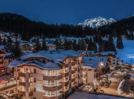 Sporthotel Romantic Plaza, hotel v Madonna di Campiglio