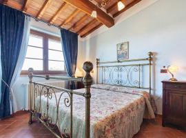 Hotel Foto: Secluded Holiday Home in Bibbiano with Courtyard