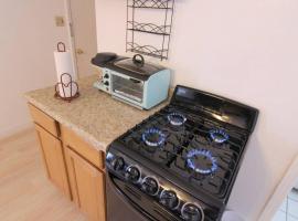 Hotel Photo: access to Fort Bliss -- Private Loft