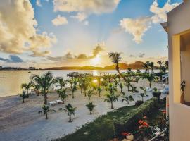 Hommage Hotel & Residences, hotel in Baie Nettle