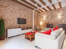 Photo de l’hôtel: Alcudia Holiday Home Sleeps 8 with Air Con