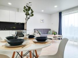 Ella - Šviesu. Stilinga. Jauku., hotel in Palanga