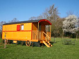Roulotte Poulette, hotel en Mortagne-au-Perche