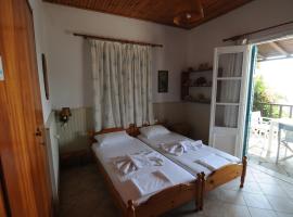 Foto di Hotel: Pavlos House