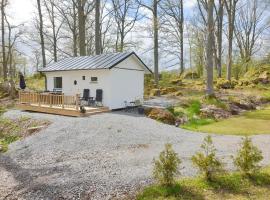 A picture of the hotel: Humlegarden lake cottage, Horn