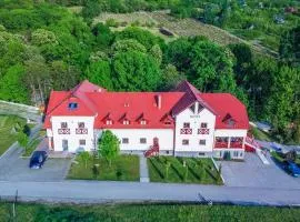 Borhotel Sziluett Farkasmály