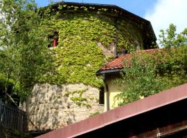 ホテル写真: Steiningerturm, histor. Wehrturm von 1460