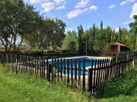 Zdjęcie hotelu: House with one bedroom in El Robledo with wonderful mountain view shared pool and enclosed garden