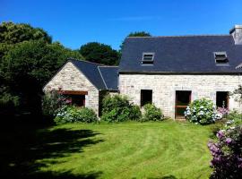 A picture of the hotel: Maison de 3 chambres avec jardin amenage a Berrien