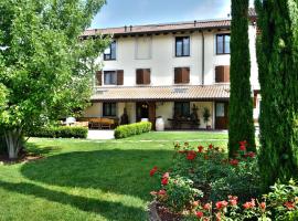 A picture of the hotel: Agriturismo La Rosta