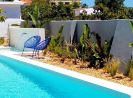 Fotos de Hotel: House with 7 bedrooms in Estoi with wonderful sea view shared pool enclosed garden 18 km from the beach