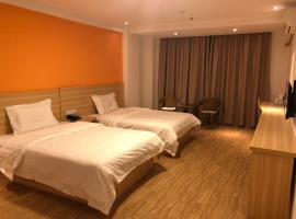 รูปภาพของโรงแรม: 7Days Inn Zhuhai Gaolan Port Pingsha Branch