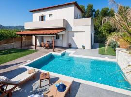 Hotel Photo: Alluring Holiday Home in Evora with Garden