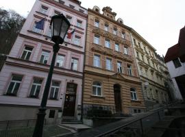 होटल की एक तस्वीर: Apartment No. 1 Luční vrch 11