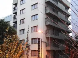 Üstün Hotel Alsancak