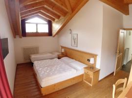 Camping Dolomiti, hotell sihtkohas Dimaro