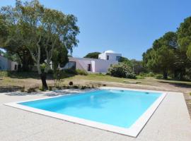 Фотография гостиницы: Villa with 9 bedrooms in Sesimbra with wonderful sea view private pool furnished garden 2 km from the beach