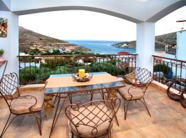 Foto do Hotel: 3 bedrooms house at Kalymnos 350 m away from the beach with sea view enclosed garden and wifi