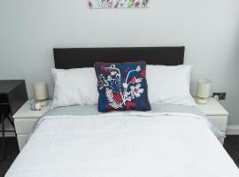 Hotel Foto: Blueville House, Bluewater, 4 Bedroom Houses, Greenhithe, Dartford, Kent-Hosted by Castile Accommodations Ltd