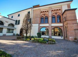 Fotos de Hotel: Villa Santa Maria dell'Arco - Centro Oreb