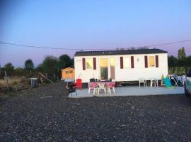 Hotel Photo: Propriete de 3 chambres avec jardin clos a Saint Pierre