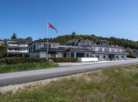 Foto di Hotel: Aursnes Hotell