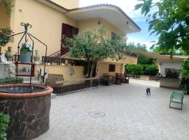 Hotel foto: Apartment with 2 bedrooms in Nola with wonderful mountain view enclosed garden and WiFi 17 km from the beach