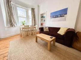 Фотография гостиницы: Glasgow Bridgegate Apartment near Art Gallery