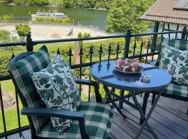 Ferienwohnungen Rurseeblick, Hotel in Einruhr